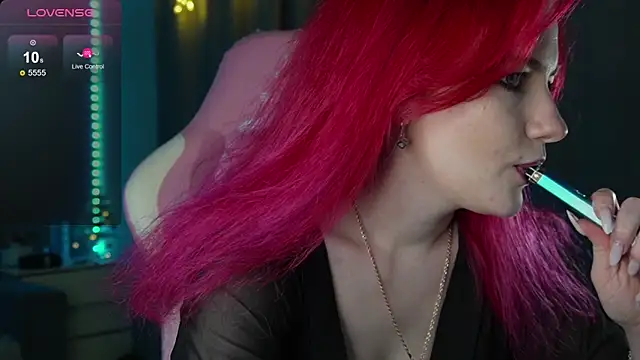 Snapshot of joyhannahh chatting on 01/11/26, 04:36 joyhannahh online show from 01/11/26, 04:36