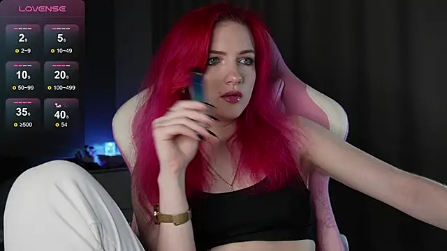 Snapshot of joyhannahh chatting on 11/10/25, 12:32 joyhannahh online show from 11/10/25, 12:32