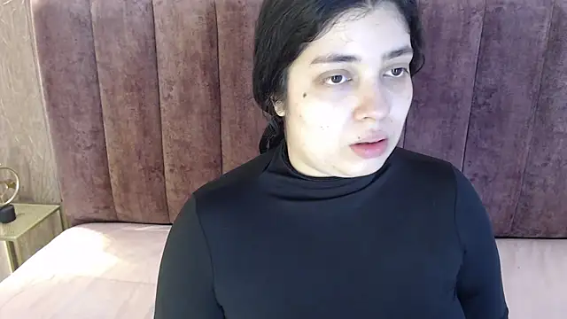 Snapshot of AgathaLynx chatting on 02/27/25, 11:39 AgathaLynx online show from 02/27/25, 11:39