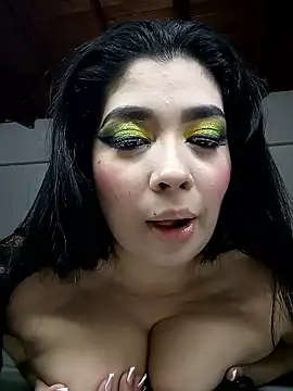 Snapshot of AgathaLynx chatting on 06/03/26, 04:02 AgathaLynx online show from 06/03/26, 04:02