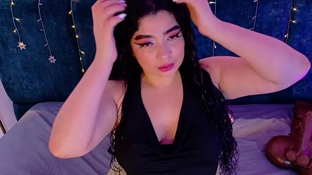 Snapshot of AgathaLynx chatting on 12/18/25, 10:41 AgathaLynx online show from 12/18/25, 10:41