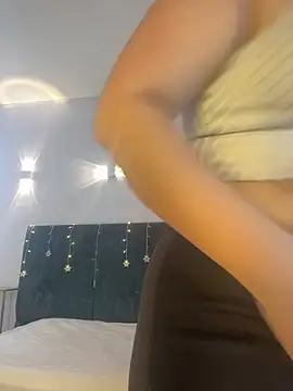 Snapshot of AgathaLynx chatting on 12/01/25, 10:38 AgathaLynx online show from 12/01/25, 10:38