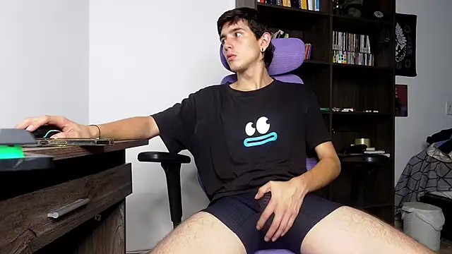 alex connorr online show from 10/07/25, 03:29