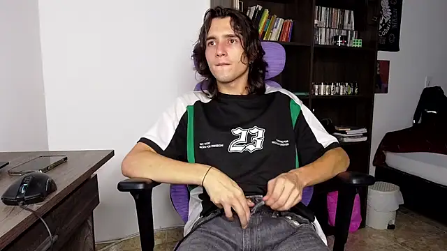 alex connorr online show from 09/19/25, 04:05