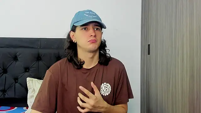 alex connorr online show from 01/11/25, 04:03