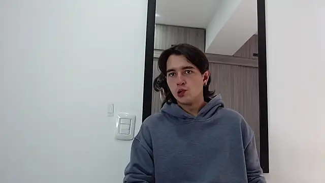 alex connorr online show from 02/26/25, 03:21