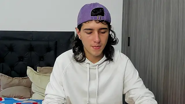 alex connorr online show from 01/08/25, 06:41