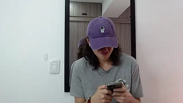 alex connorr online show from 02/06/25, 04:58