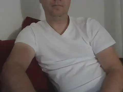 Snapshot of fikoivos chatting on 07/08/26, 08:42 fikoivos online show from 07/08/26, 08:42