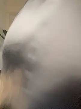 Lena Blom online show from 12/15/25, 08:36