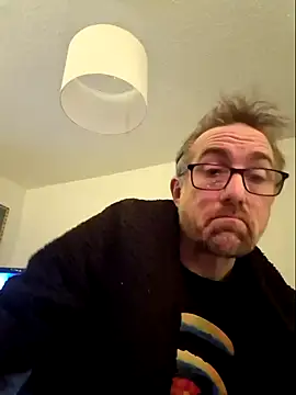 Snapshot of bibananaman chatting on 01/12/25, 06:17 bibananaman online show from 01/12/25, 06:17