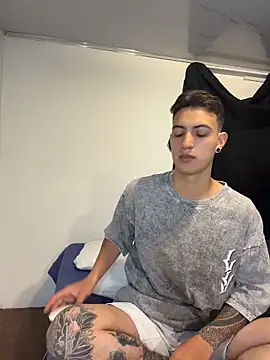 aliensexy online show from 05/19/26, 04:30