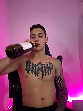 aliensexy online show from 10/22/25, 02:00