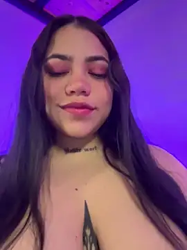 Snapshot of aliensexy chatting on 01/15/25, 11:51 aliensexy online show from 01/15/25, 11:51