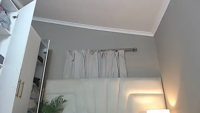 naughtyblackdolie online show from 09/24/25, 03:02