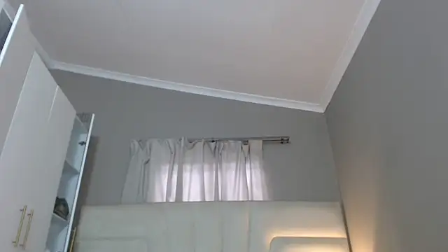 naughtyblackdolie online show from 12/23/25, 06:02