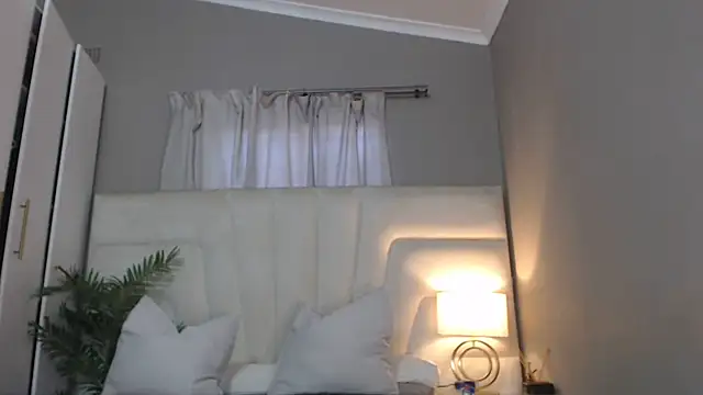 naughtyblackdolie online show from 05/07/26, 12:19