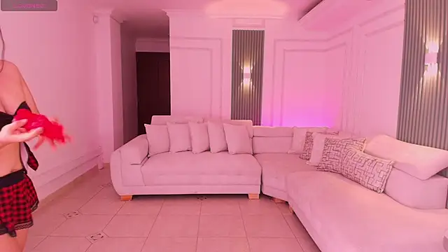 Anna parkker  online show from 04/04/26, 07:20