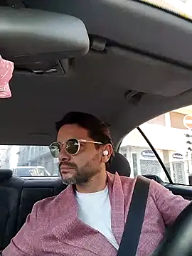 Snapshot of sexoffice83 chatting on 11/14/25, 12:31 sexoffice83 online show from 11/14/25, 12:31