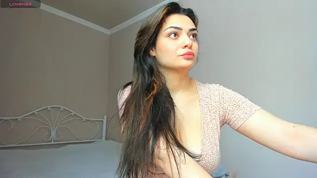 Snapshot of _cleopattra_ chatting on 02/08/25, 07:48 cleopattra online show from 02/08/25, 07:48