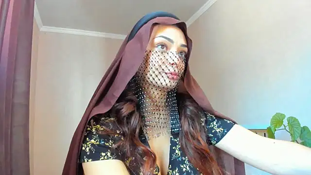  cleopattra  online show from 12/14/25, 07:36