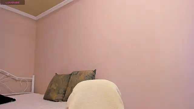 Snapshot of _cleopattra_ chatting on 12/12/24, 08:14 cleopattra online show from 12/12/24, 08:14