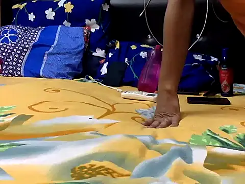 dreamy lusty01 online show from 10/21/25, 09:14