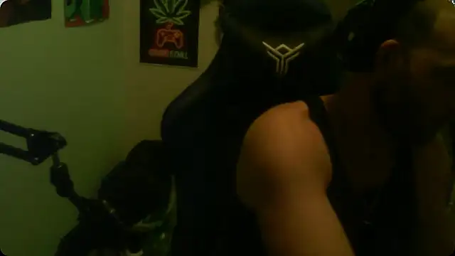 GeneralXMillyX online show from 10/14/25, 07:20