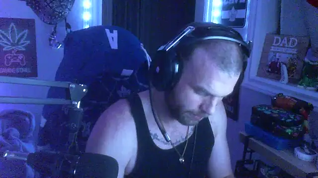 GeneralXMillyX online show from 11/02/25, 06:07