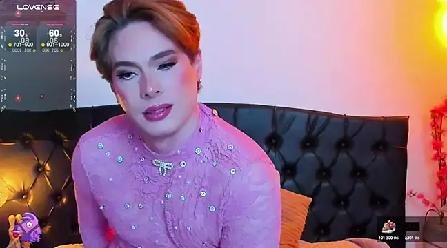 Snapshot of mike_blossom chatting on 03/11/25, 02:40 mike blossom online show from 03/11/25, 02:40