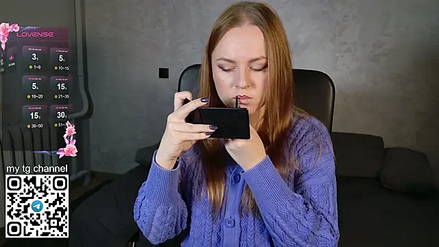 Lila Pitt online show from 10/17/25, 05:33