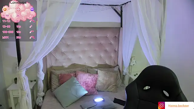 Hanna  Becker  online show from 01/14/26, 04:16