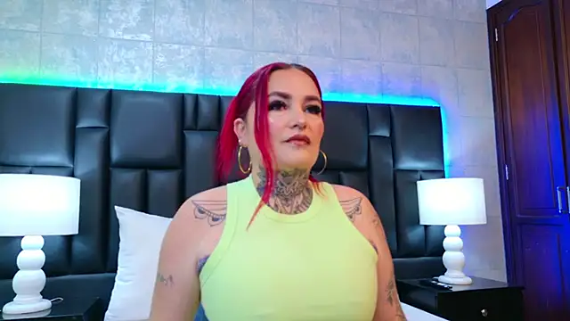 AmaraVelmet online show from 11/13/25, 01:04