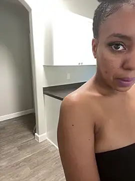 Snapshot of juicyyy323 chatting on 09/20/25, 09:20 juicyyy323 online show from 09/20/25, 09:20