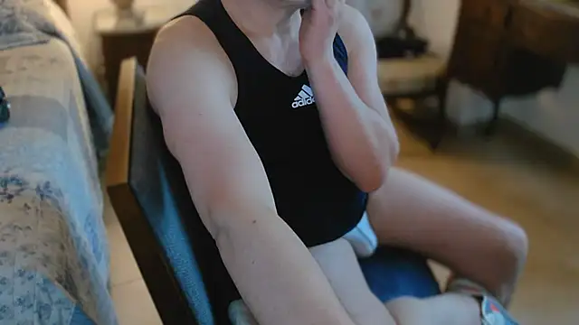 slzypvtpig online show from 11/16/25, 12:43