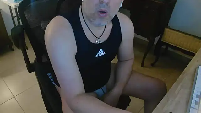 slzypvtpig online show from 02/05/26, 11:17