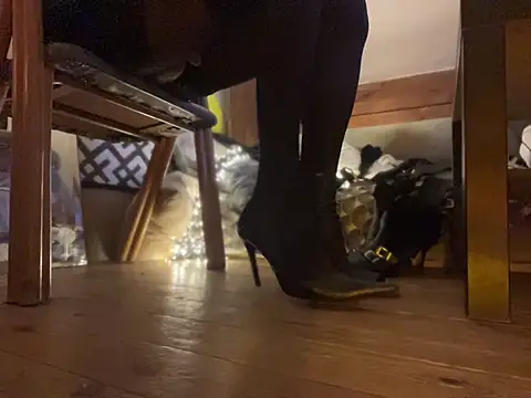 alexheels boots online show from 03/12/26, 03:34