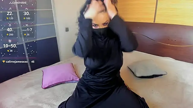 habibi moon online show from 09/13/25, 02:55