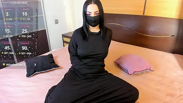 habibi moon online show from 11/25/25, 03:18