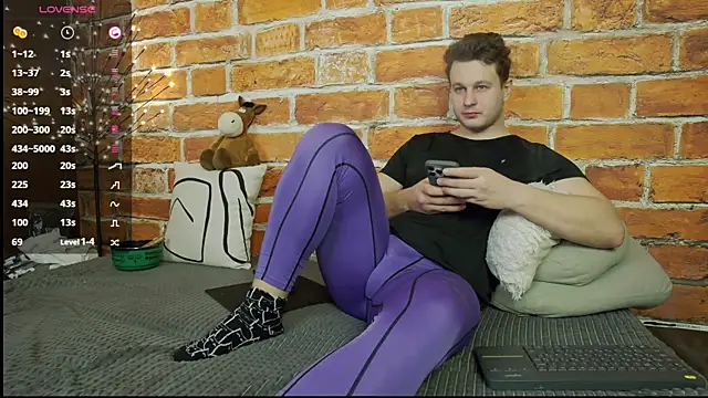 charlie smiley online show from 01/12/26, 05:25