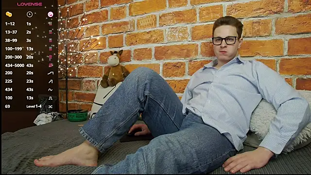 charlie smiley online show from 01/07/26, 07:41