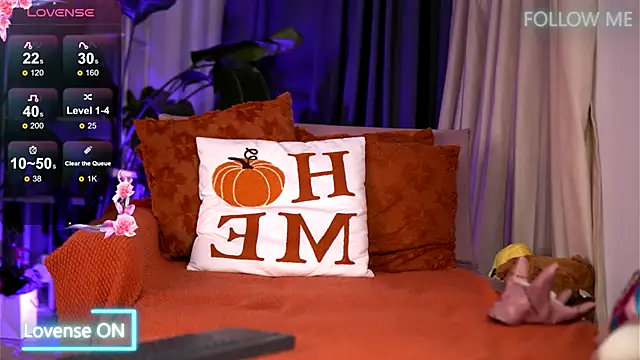 Snapshot of EmilyRaymont chatting on 11/21/25, 03:38 EmilyRaymont online show from 11/21/25, 03:38