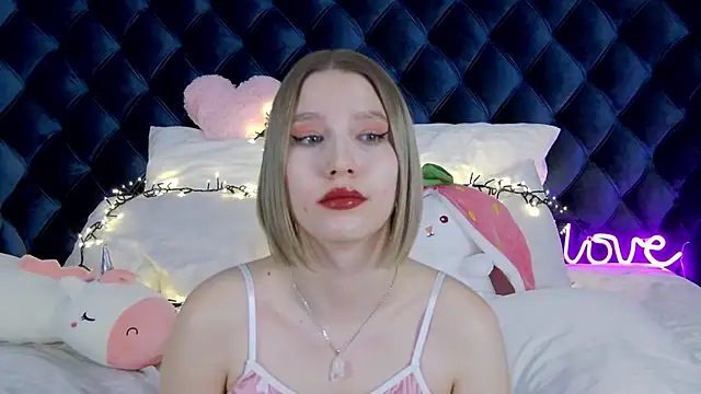 Snapshot of LiliLinn chatting on 03/03/25, 01:56 LiliLinn online show from 03/03/25, 01:56