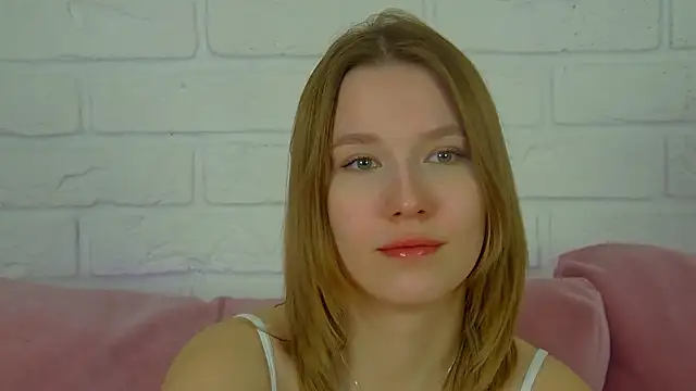 LiliLinn online show from 02/06/26, 05:03