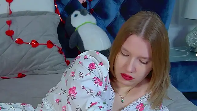 LiliLinn online show from 02/17/26, 04:43