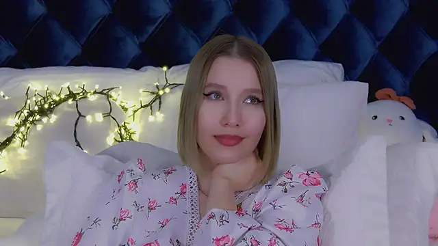Snapshot of LiliLinn chatting on 03/19/25, 02:46 LiliLinn online show from 03/19/25, 02:46