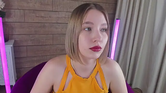 Snapshot of LiliLinn chatting on 03/15/25, 11:08 LiliLinn online show from 03/15/25, 11:08