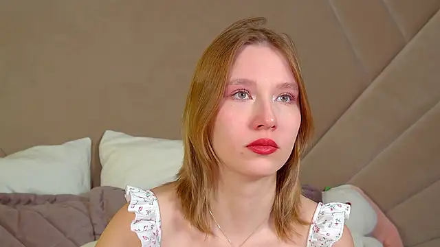 LiliLinn online show from 01/16/26, 04:49