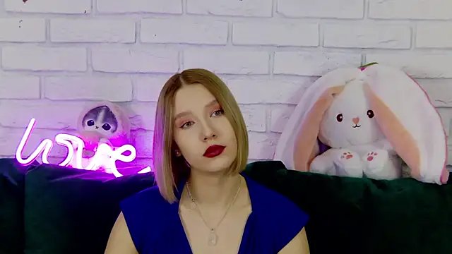 Snapshot of LiliLinn chatting on 03/07/25, 05:08 LiliLinn online show from 03/07/25, 05:08