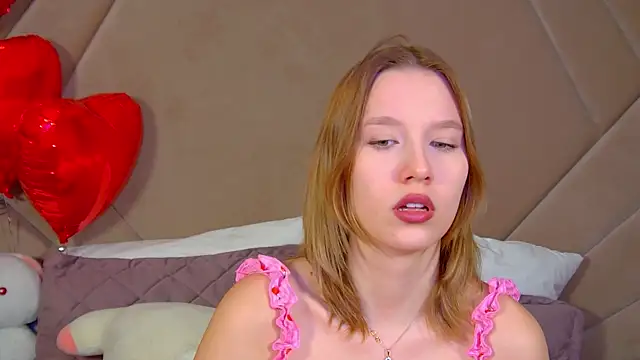 LiliLinn online show from 02/13/26, 04:56